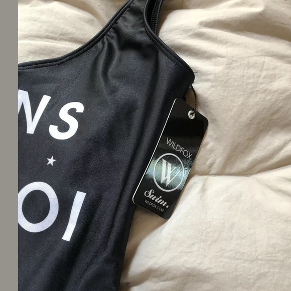 Wildfox epic 80’s one piece swimsuit - Picture 3 of 4